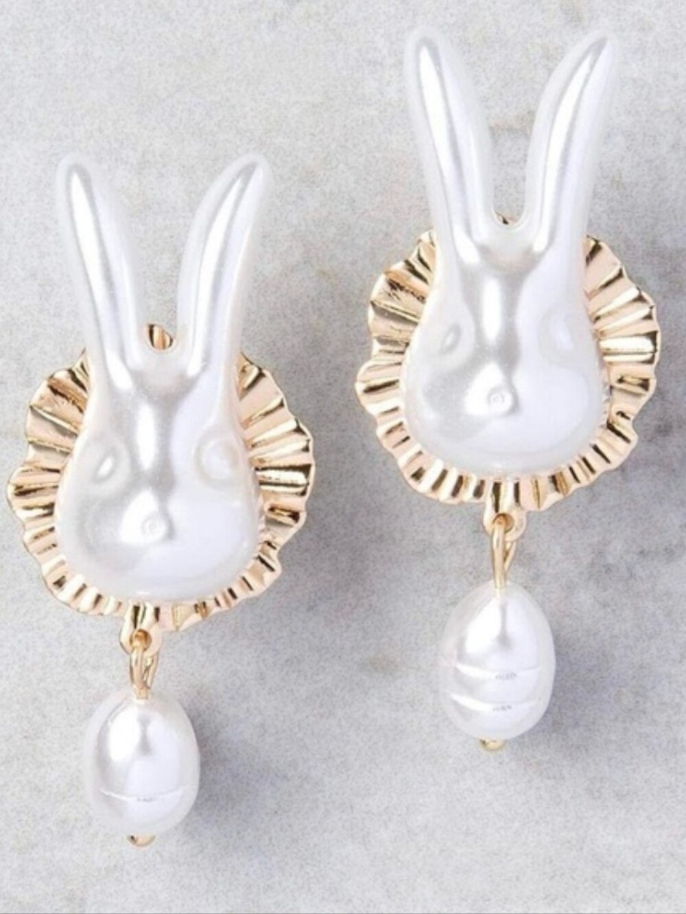 Plunder Pearl Bunny Earrings